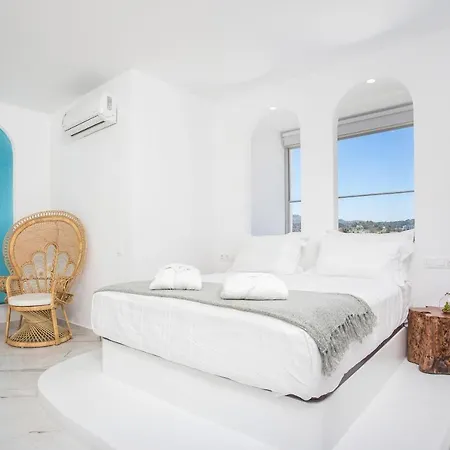 Ammos Luxury Apartment