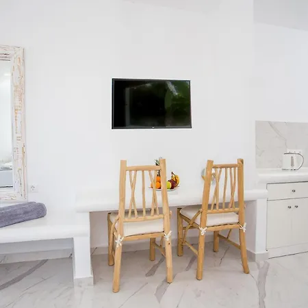 Ammos Luxury Apartment